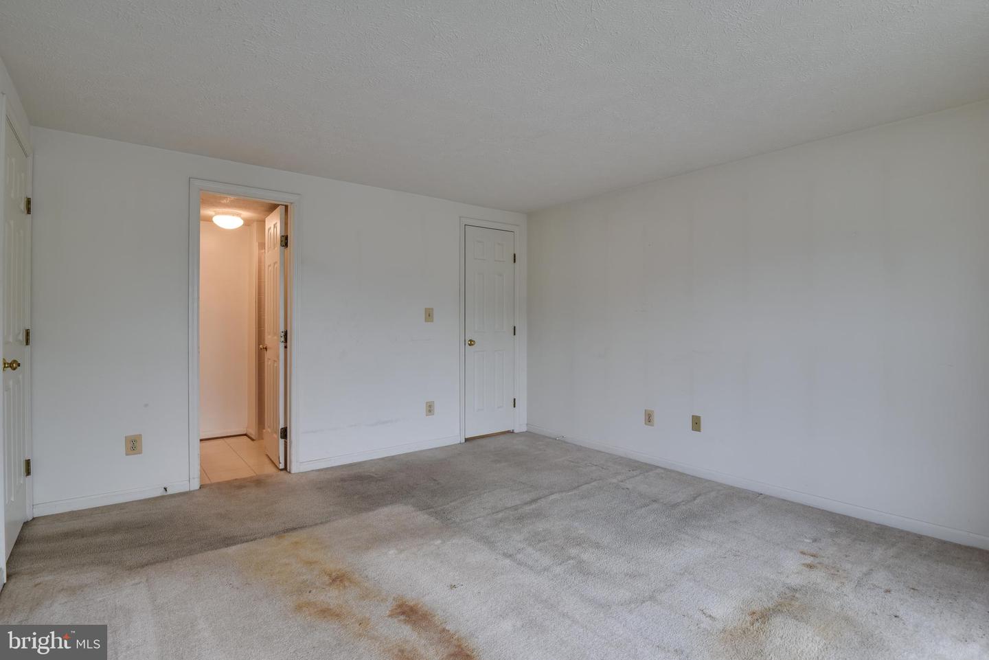 17060 CAPRI LN #204, DUMFRIES, Virginia 22026, 2 Bedrooms Bedrooms, ,2 BathroomsBathrooms,Residential,For sale,17060 CAPRI LN #204,VAPW2095314 MLS # VAPW2095314