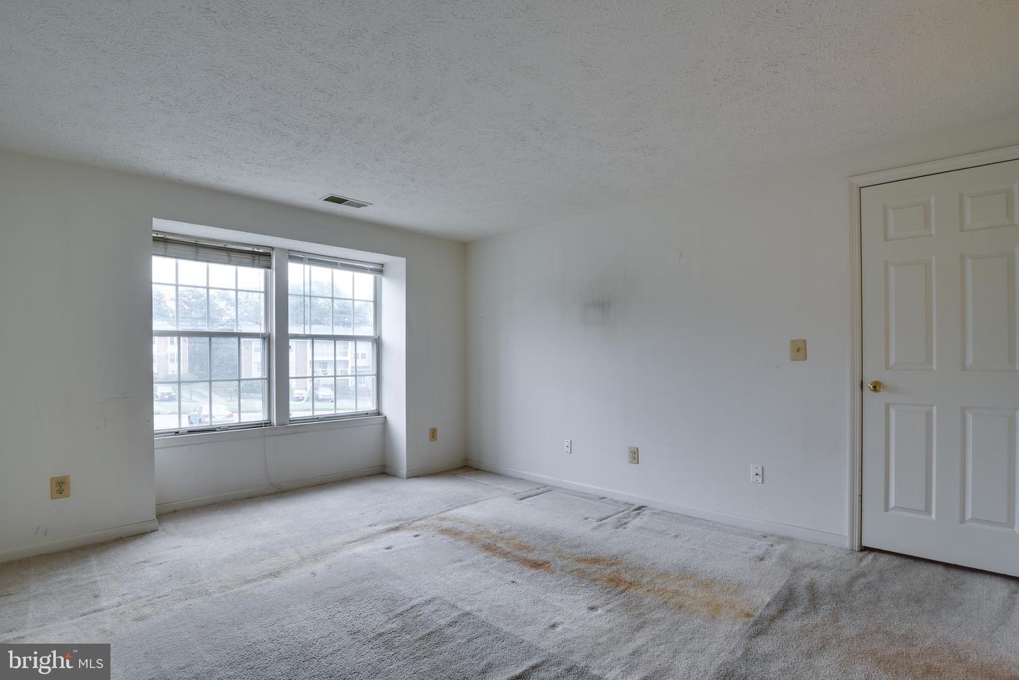 17060 CAPRI LN #204, DUMFRIES, Virginia 22026, 2 Bedrooms Bedrooms, ,2 BathroomsBathrooms,Residential,For sale,17060 CAPRI LN #204,VAPW2095314 MLS # VAPW2095314