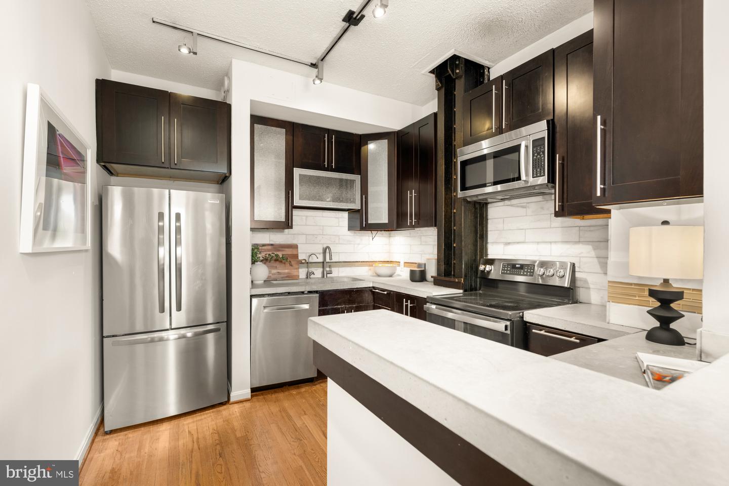 1615 Q ST NW NW #301/303, WASHINGTON, District Of Columbia 20009, 2 Bedrooms Bedrooms, ,2 BathroomsBathrooms,Residential,For sale,1615 Q ST NW NW #301/303,DCDC2202084 MLS # DCDC2202084