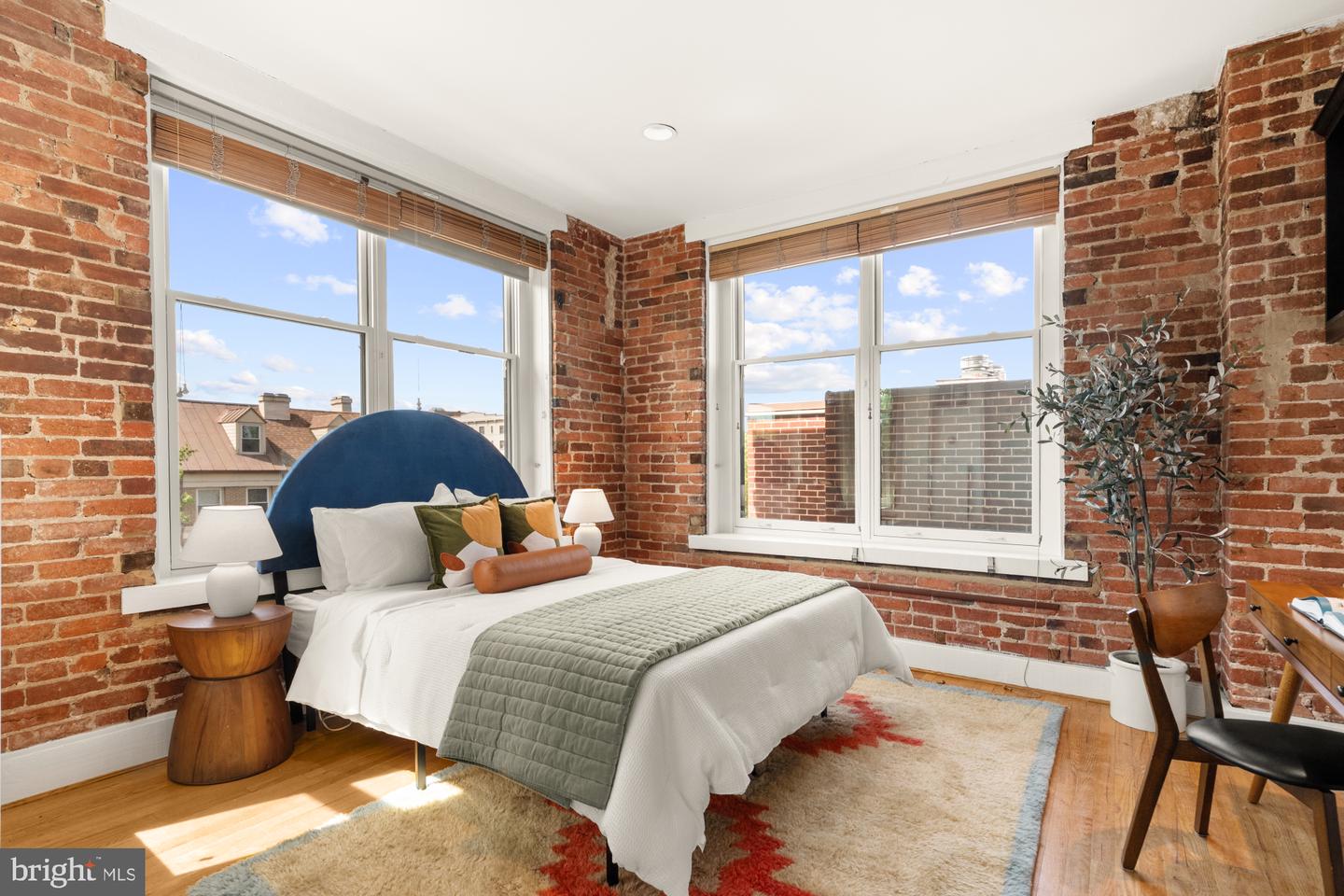 1615 Q ST NW NW #301/303, WASHINGTON, District Of Columbia 20009, 2 Bedrooms Bedrooms, ,2 BathroomsBathrooms,Residential,For sale,1615 Q ST NW NW #301/303,DCDC2202084 MLS # DCDC2202084