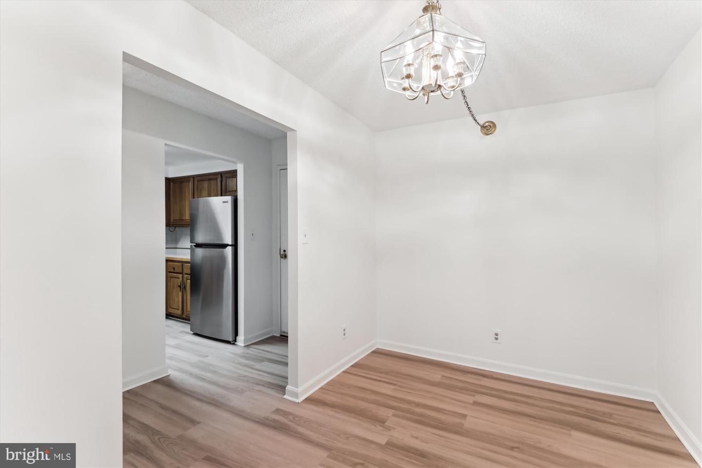 801-NORTH N HOWARD ST #305, ALEXANDRIA, Virginia 22304, 2 Bedrooms Bedrooms, 5 Rooms Rooms,2 BathroomsBathrooms,Residential,For sale,801-NORTH N HOWARD ST #305,VAAX2045632 MLS # VAAX2045632