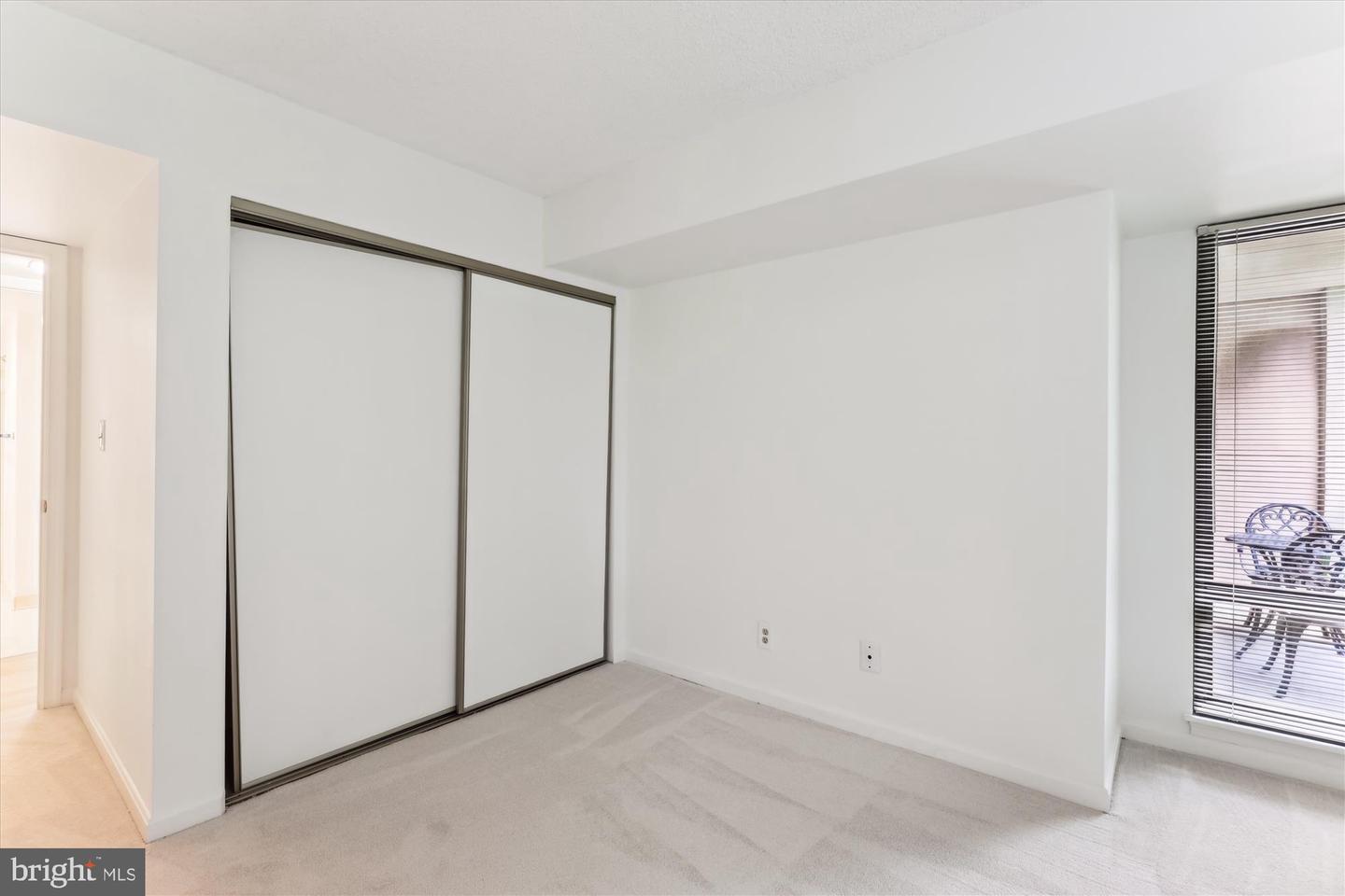 801-NORTH N HOWARD ST #305, ALEXANDRIA, Virginia 22304, 2 Bedrooms Bedrooms, 5 Rooms Rooms,2 BathroomsBathrooms,Residential,For sale,801-NORTH N HOWARD ST #305,VAAX2045632 MLS # VAAX2045632