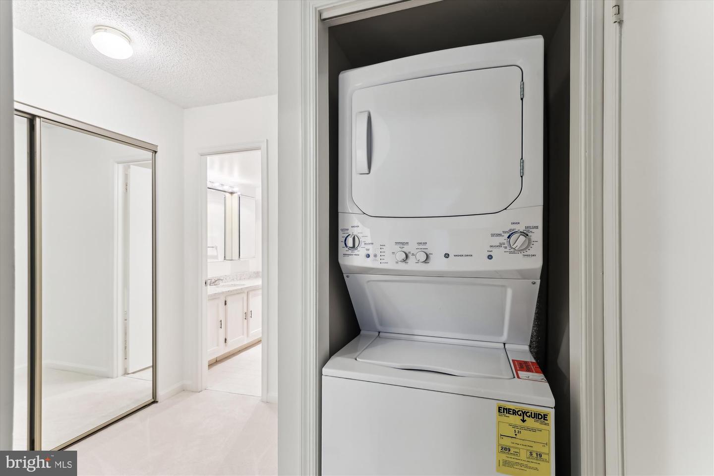 801-NORTH N HOWARD ST #305, ALEXANDRIA, Virginia 22304, 2 Bedrooms Bedrooms, 5 Rooms Rooms,2 BathroomsBathrooms,Residential,For sale,801-NORTH N HOWARD ST #305,VAAX2045632 MLS # VAAX2045632