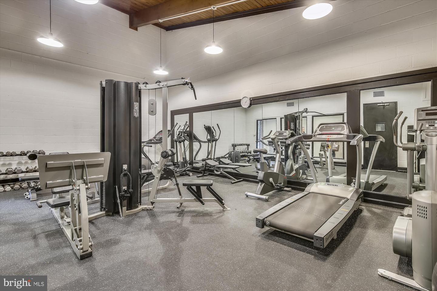 801-NORTH N HOWARD ST #305, ALEXANDRIA, Virginia 22304, 2 Bedrooms Bedrooms, 5 Rooms Rooms,2 BathroomsBathrooms,Residential,For sale,801-NORTH N HOWARD ST #305,VAAX2045632 MLS # VAAX2045632