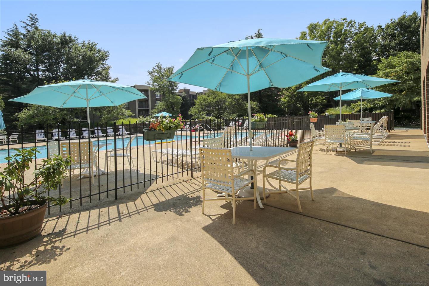 801-NORTH N HOWARD ST #305, ALEXANDRIA, Virginia 22304, 2 Bedrooms Bedrooms, 5 Rooms Rooms,2 BathroomsBathrooms,Residential,For sale,801-NORTH N HOWARD ST #305,VAAX2045632 MLS # VAAX2045632