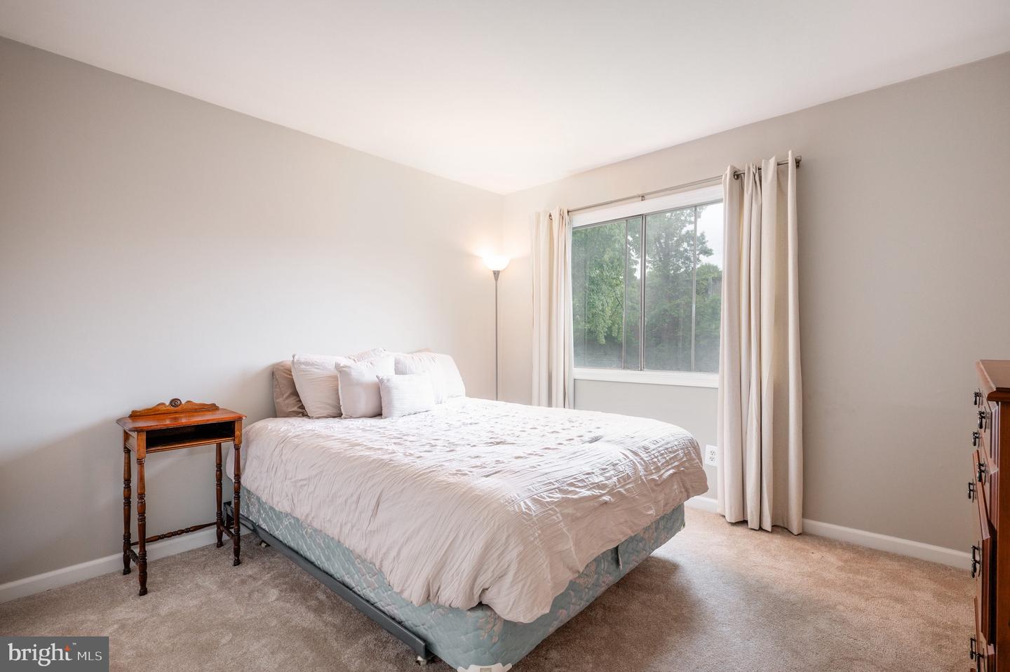 2902 KINGS CHAPEL RD #6, FALLS CHURCH, Virginia 22042, 3 Bedrooms Bedrooms, ,2 BathroomsBathrooms,Residential,For sale,2902 KINGS CHAPEL RD #6,VAFX2242696 MLS # VAFX2242696