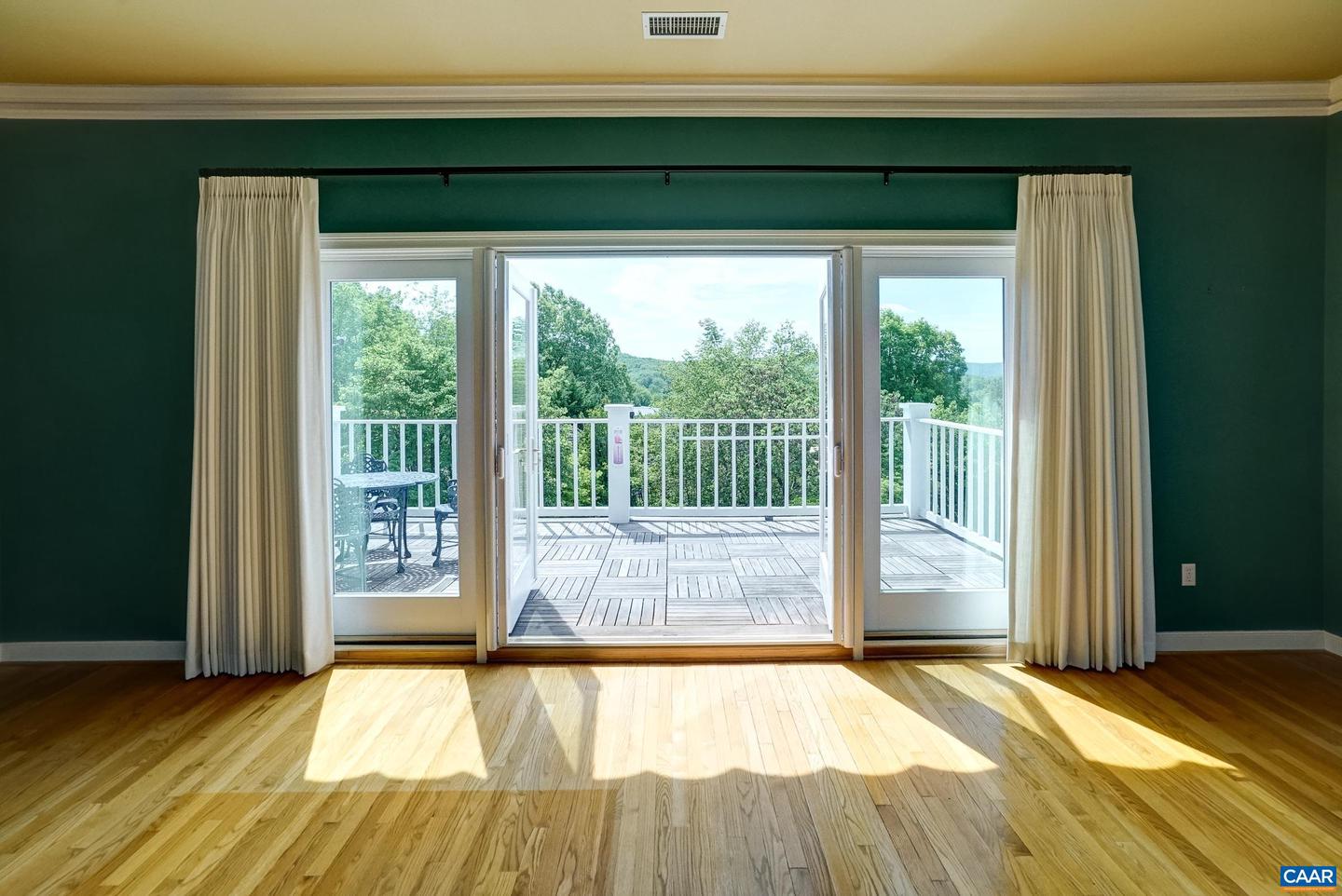 512 WORTHINGTON DR #B, CHARLOTTESVILLE, Virginia 22903, 2 Bedrooms Bedrooms, ,2 BathroomsBathrooms,Residential,For sale,512 WORTHINGTON DR #B,664846 MLS # 664846