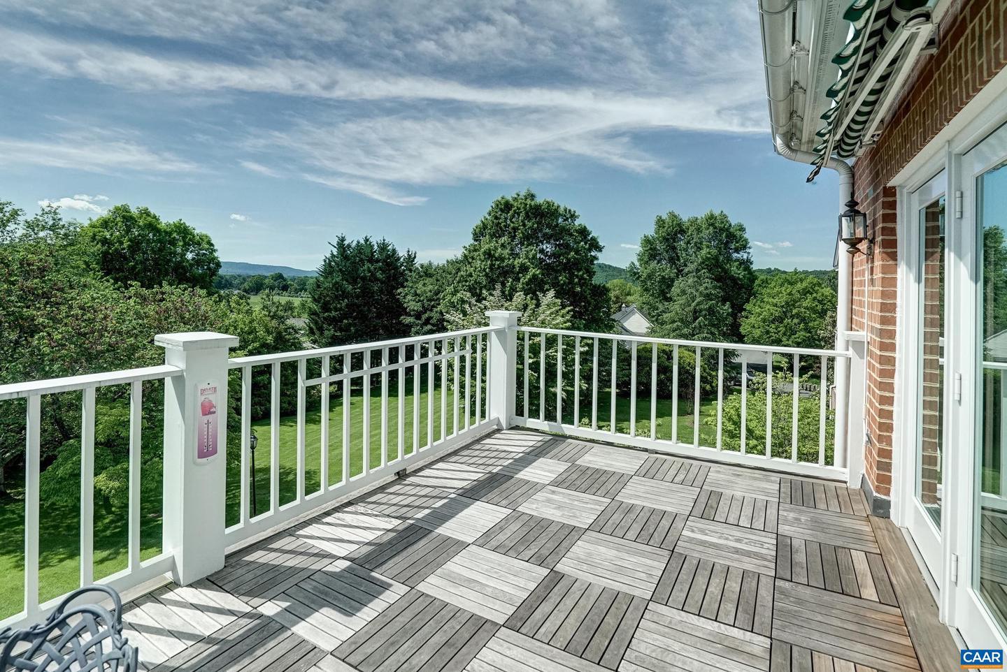 512 WORTHINGTON DR #B, CHARLOTTESVILLE, Virginia 22903, 2 Bedrooms Bedrooms, ,2 BathroomsBathrooms,Residential,For sale,512 WORTHINGTON DR #B,664846 MLS # 664846