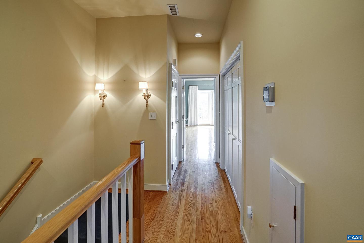 512 WORTHINGTON DR #B, CHARLOTTESVILLE, Virginia 22903, 2 Bedrooms Bedrooms, ,2 BathroomsBathrooms,Residential,For sale,512 WORTHINGTON DR #B,664846 MLS # 664846