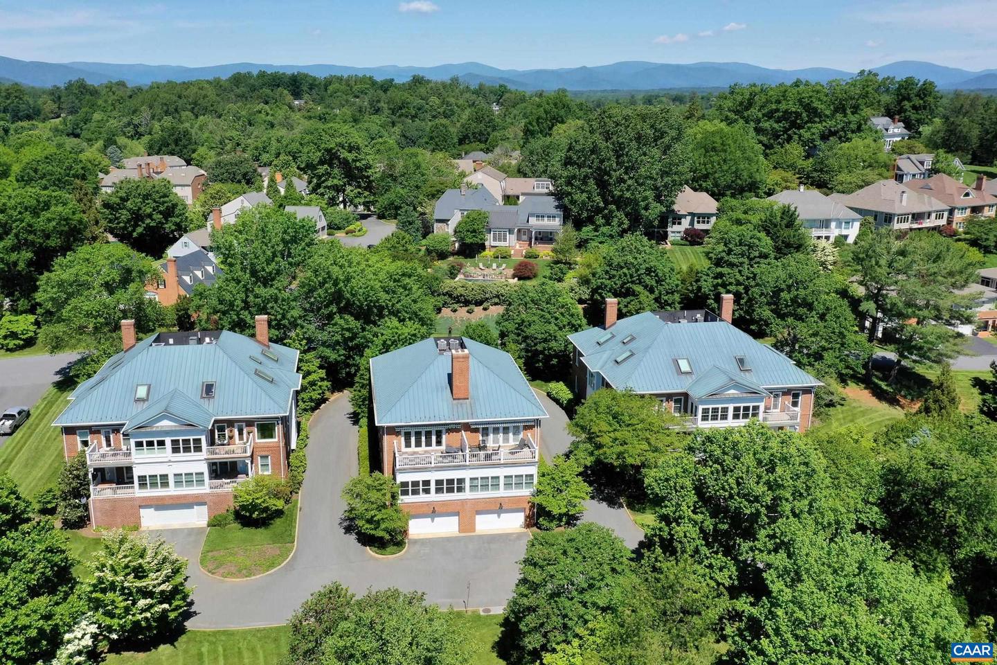 512 WORTHINGTON DR #B, CHARLOTTESVILLE, Virginia 22903, 2 Bedrooms Bedrooms, ,2 BathroomsBathrooms,Residential,For sale,512 WORTHINGTON DR #B,664846 MLS # 664846
