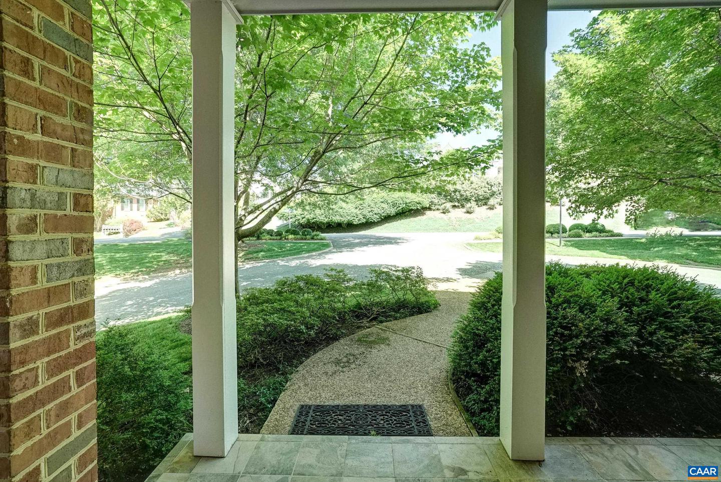 512 WORTHINGTON DR #B, CHARLOTTESVILLE, Virginia 22903, 2 Bedrooms Bedrooms, ,2 BathroomsBathrooms,Residential,For sale,512 WORTHINGTON DR #B,664846 MLS # 664846