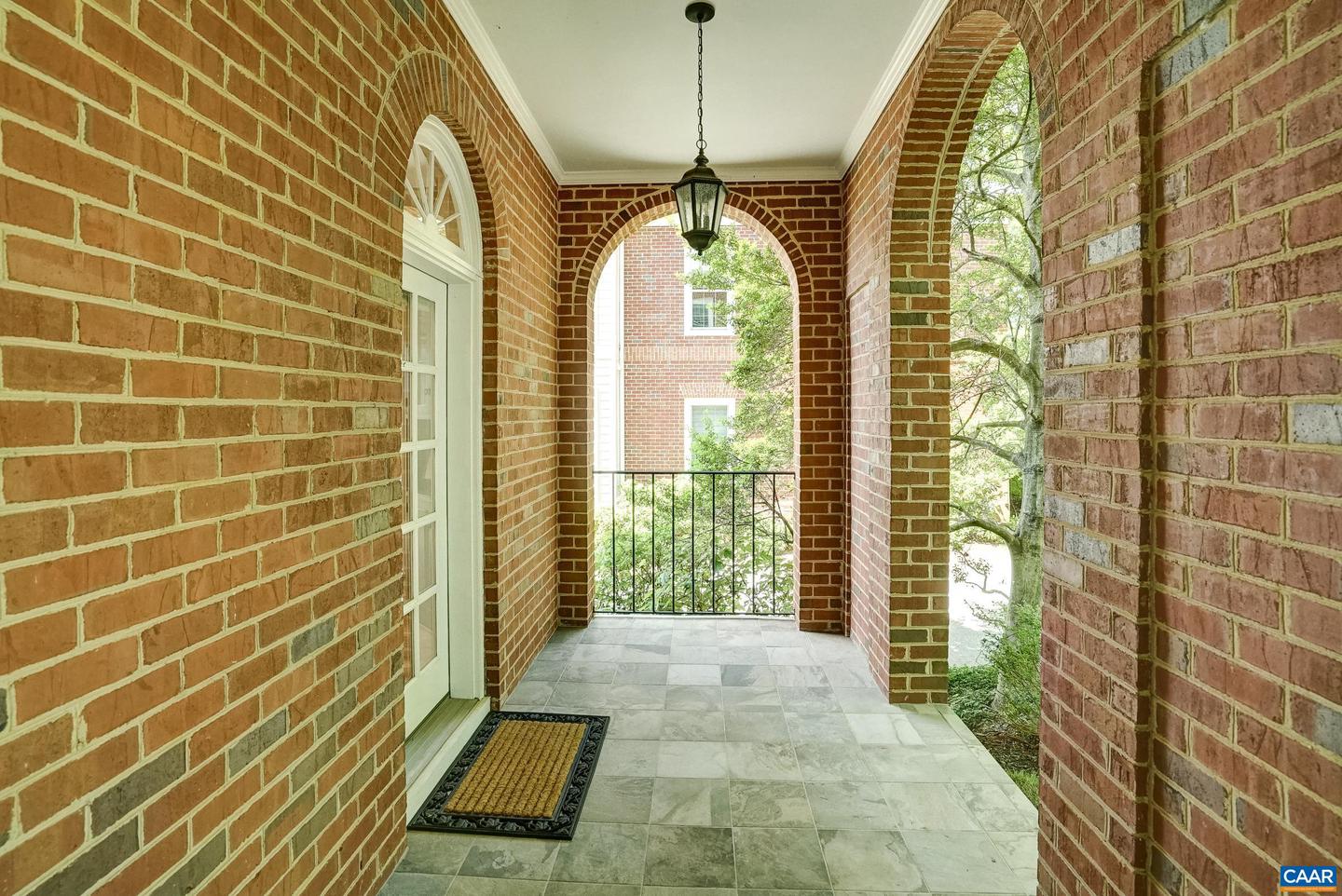 512 WORTHINGTON DR #B, CHARLOTTESVILLE, Virginia 22903, 2 Bedrooms Bedrooms, ,2 BathroomsBathrooms,Residential,For sale,512 WORTHINGTON DR #B,664846 MLS # 664846