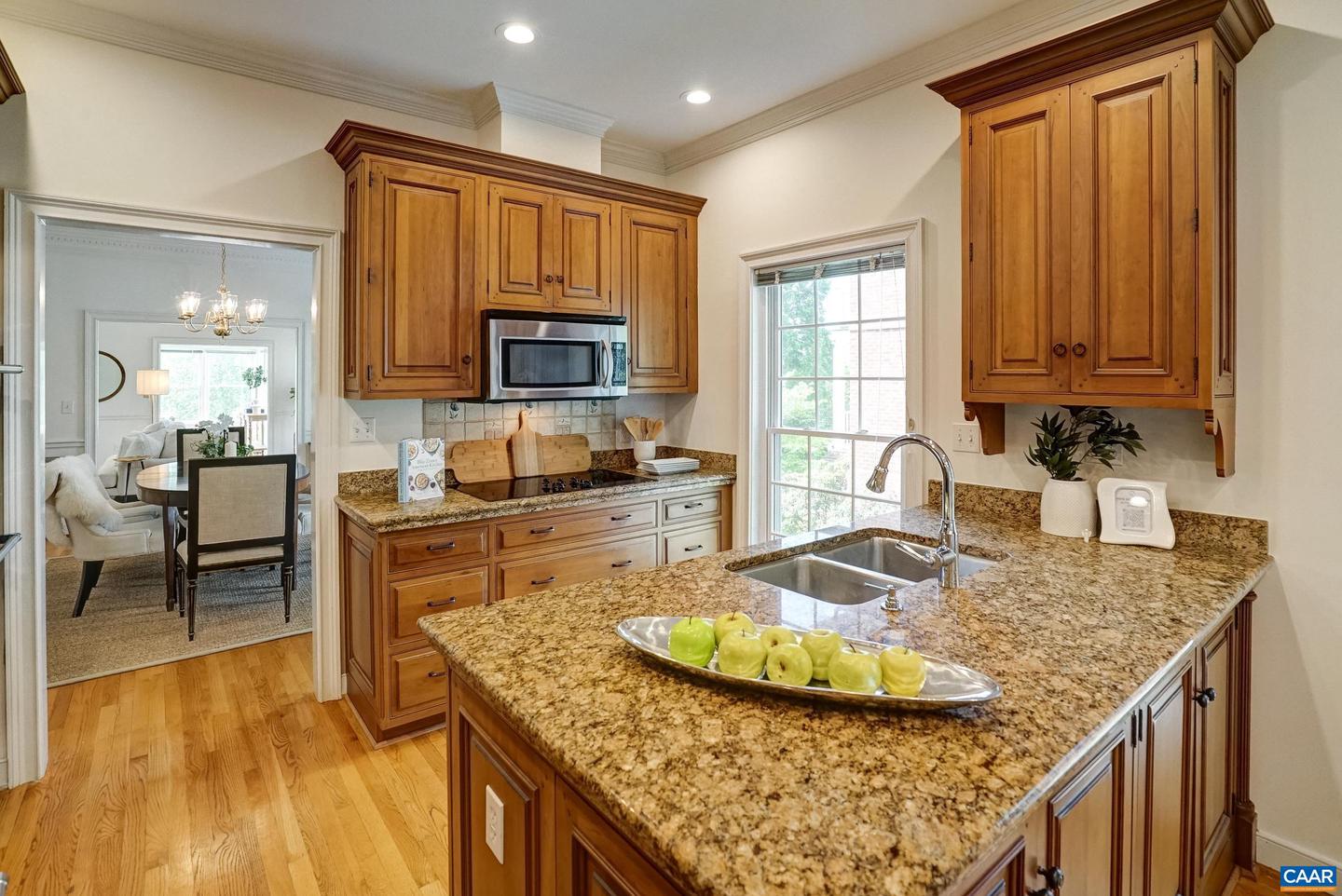 512 WORTHINGTON DR #B, CHARLOTTESVILLE, Virginia 22903, 2 Bedrooms Bedrooms, ,2 BathroomsBathrooms,Residential,For sale,512 WORTHINGTON DR #B,664846 MLS # 664846