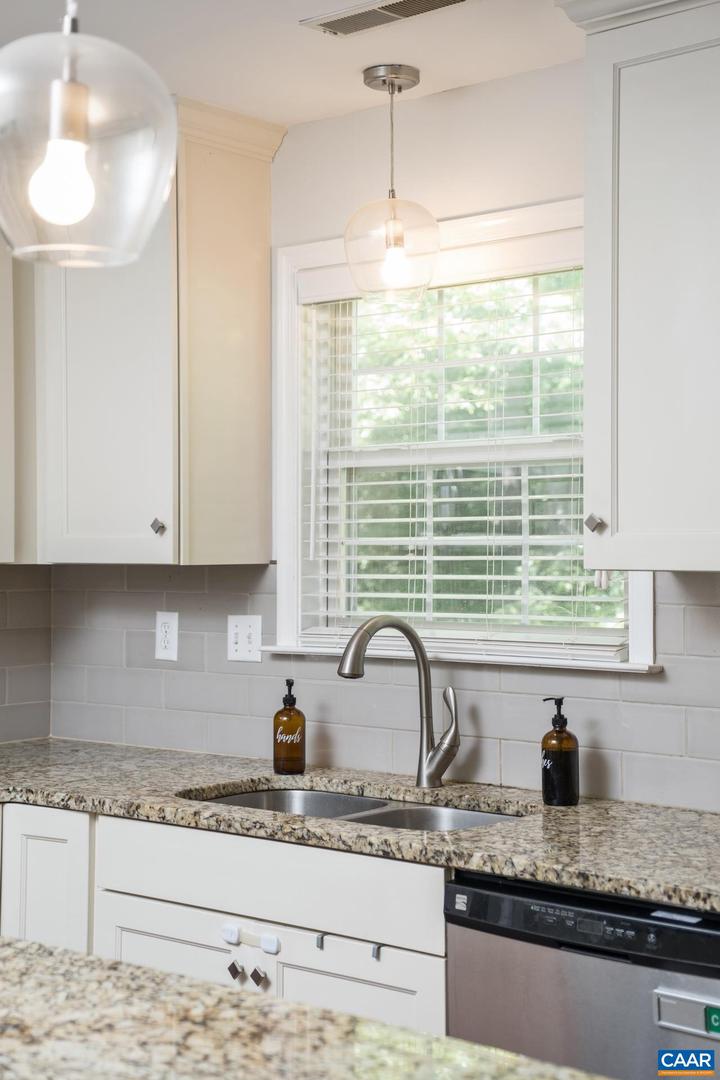1902 ENGLISH OAKS CIR N, CHARLOTTESVILLE, Virginia 22911, 5 Bedrooms Bedrooms, ,3 BathroomsBathrooms,Residential,For sale,1902 ENGLISH OAKS CIR N,664835 MLS # 664835