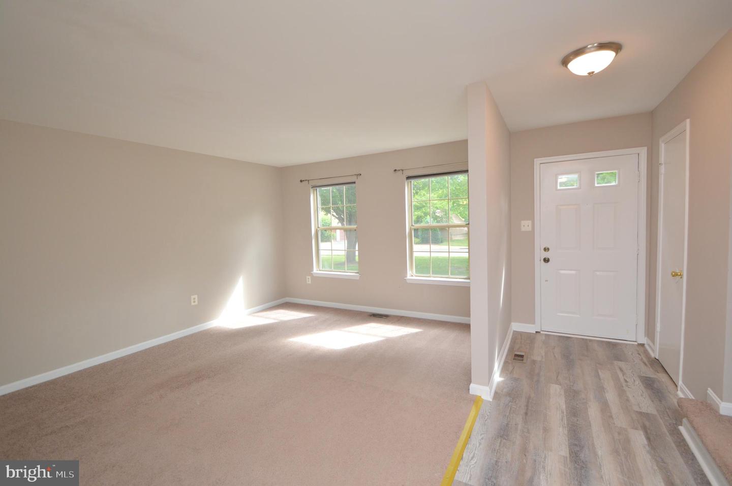 3924 COLLIS OAK CT, FAIRFAX, Virginia 22033, 3 Bedrooms Bedrooms, ,3 BathroomsBathrooms,Residential,For sale,3924 COLLIS OAK CT,VAFX2242772 MLS # VAFX2242772