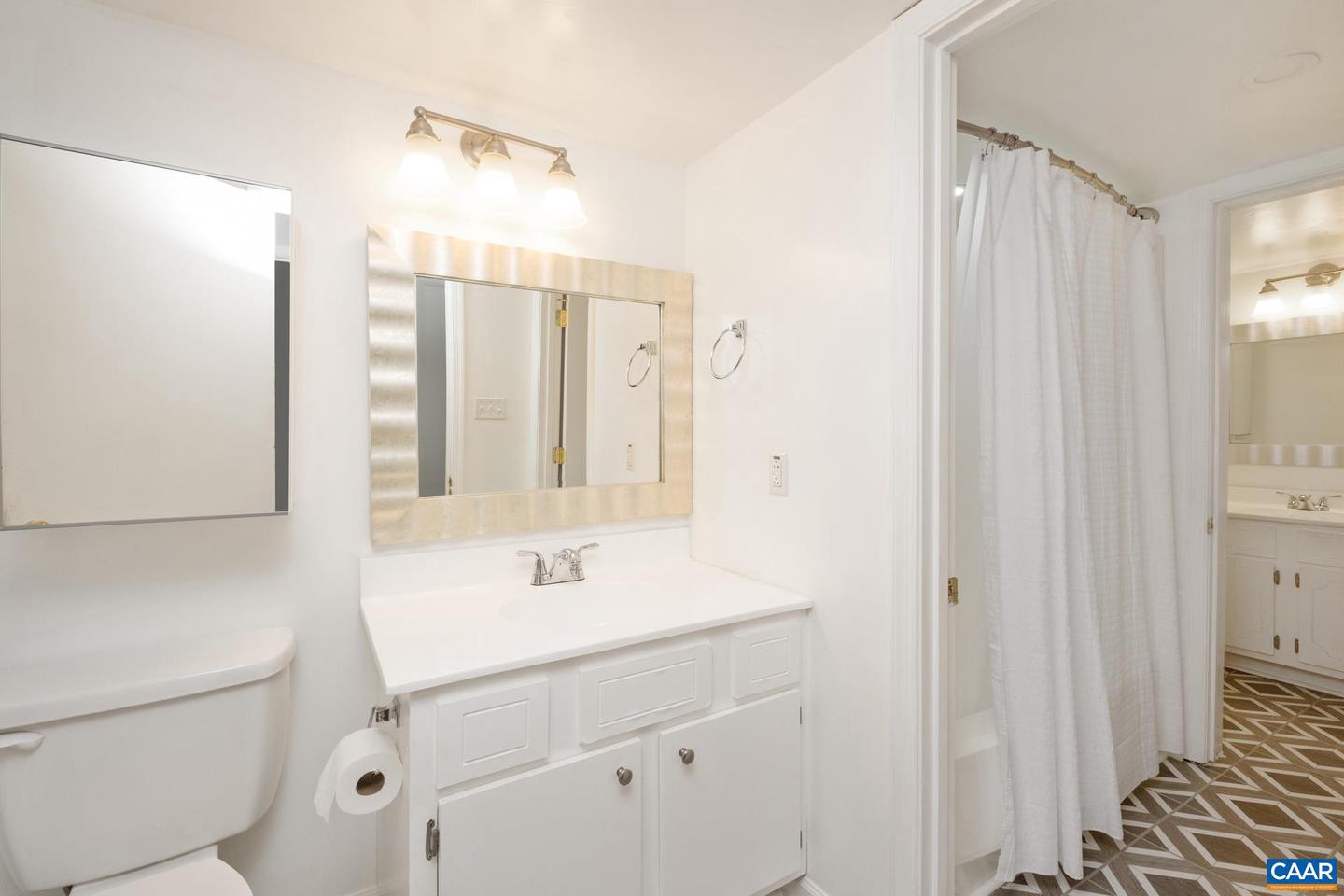 30 SPRING CT, CHARLOTTESVILLE, Virginia 22901, 2 Bedrooms Bedrooms, ,1 BathroomBathrooms,Residential,For sale,30 SPRING CT,664872 MLS # 664872