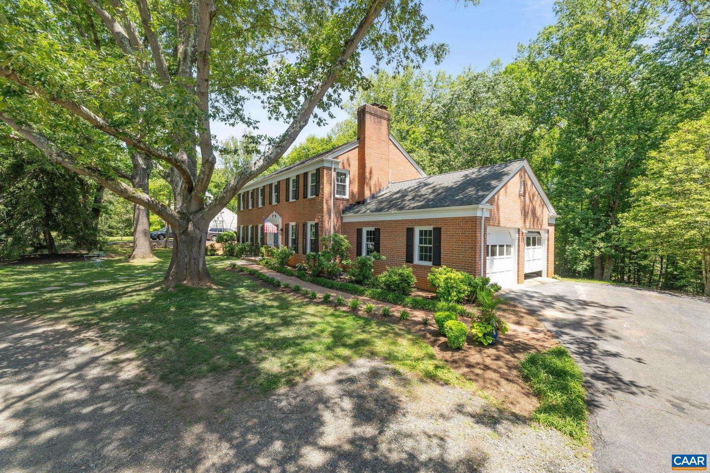 102 POWHATAN CIR, CHARLOTTESVILLE, Virginia 22901, 4 Bedrooms Bedrooms, ,3 BathroomsBathrooms,Residential,For sale,102 POWHATAN CIR,664830 MLS # 664830