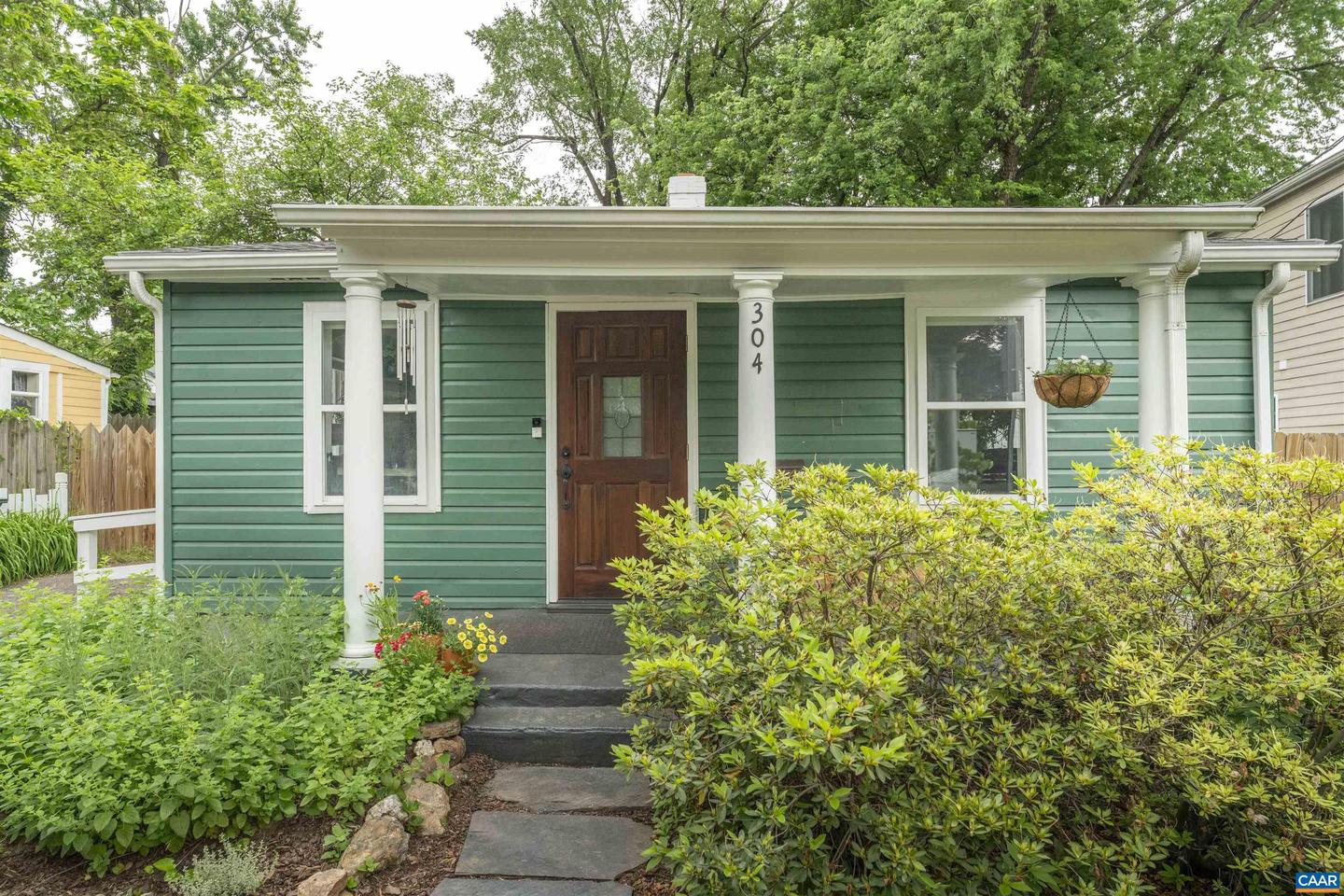 304 NW 11TH ST, CHARLOTTESVILLE, Virginia 22903, 2 Bedrooms Bedrooms, ,1 BathroomBathrooms,Residential,For sale,304 NW 11TH ST,664868 MLS # 664868