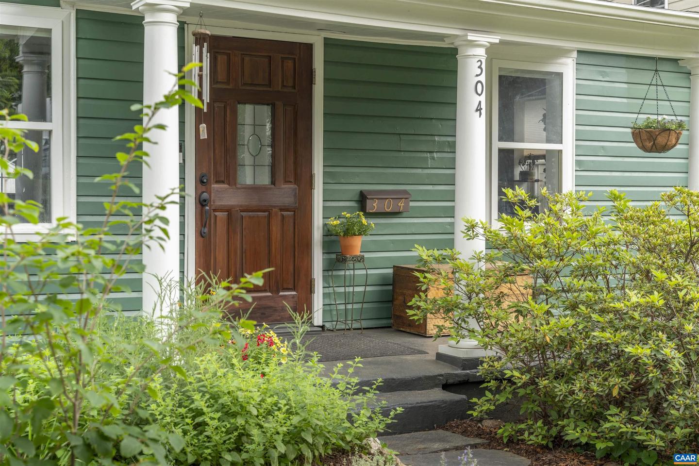 304 NW 11TH ST, CHARLOTTESVILLE, Virginia 22903, 2 Bedrooms Bedrooms, ,1 BathroomBathrooms,Residential,For sale,304 NW 11TH ST,664868 MLS # 664868