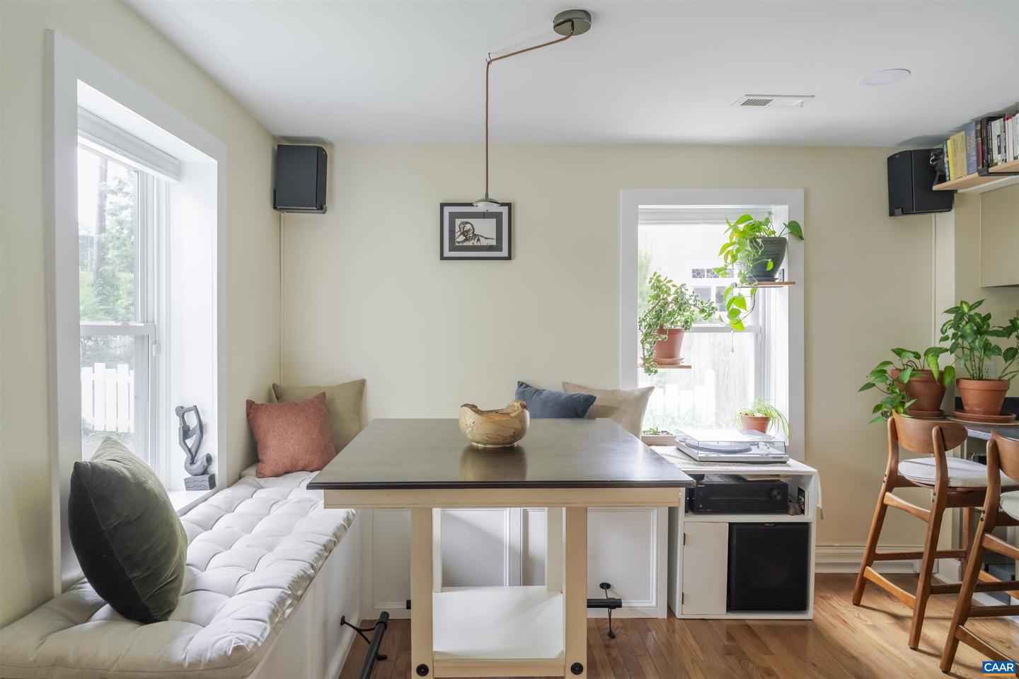 304 NW 11TH ST, CHARLOTTESVILLE, Virginia 22903, 2 Bedrooms Bedrooms, ,1 BathroomBathrooms,Residential,For sale,304 NW 11TH ST,664868 MLS # 664868