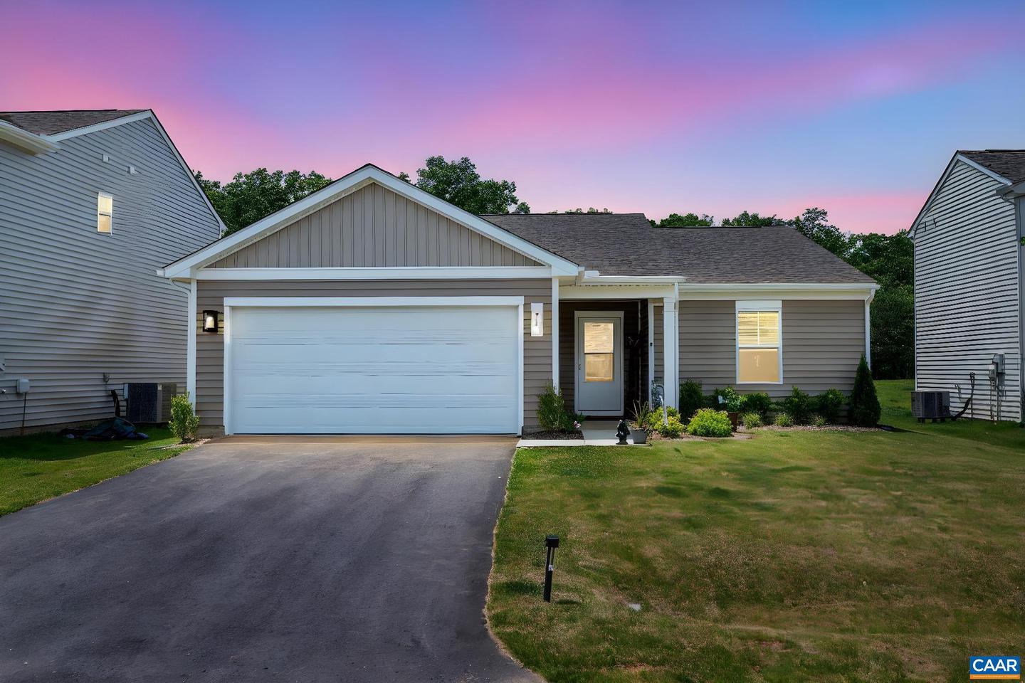 53 HORSE PATH DR, CHARLOTTESVILLE, Virginia 22902, 3 Bedrooms Bedrooms, ,2 BathroomsBathrooms,Residential,For sale,53 HORSE PATH DR,664856 MLS # 664856
