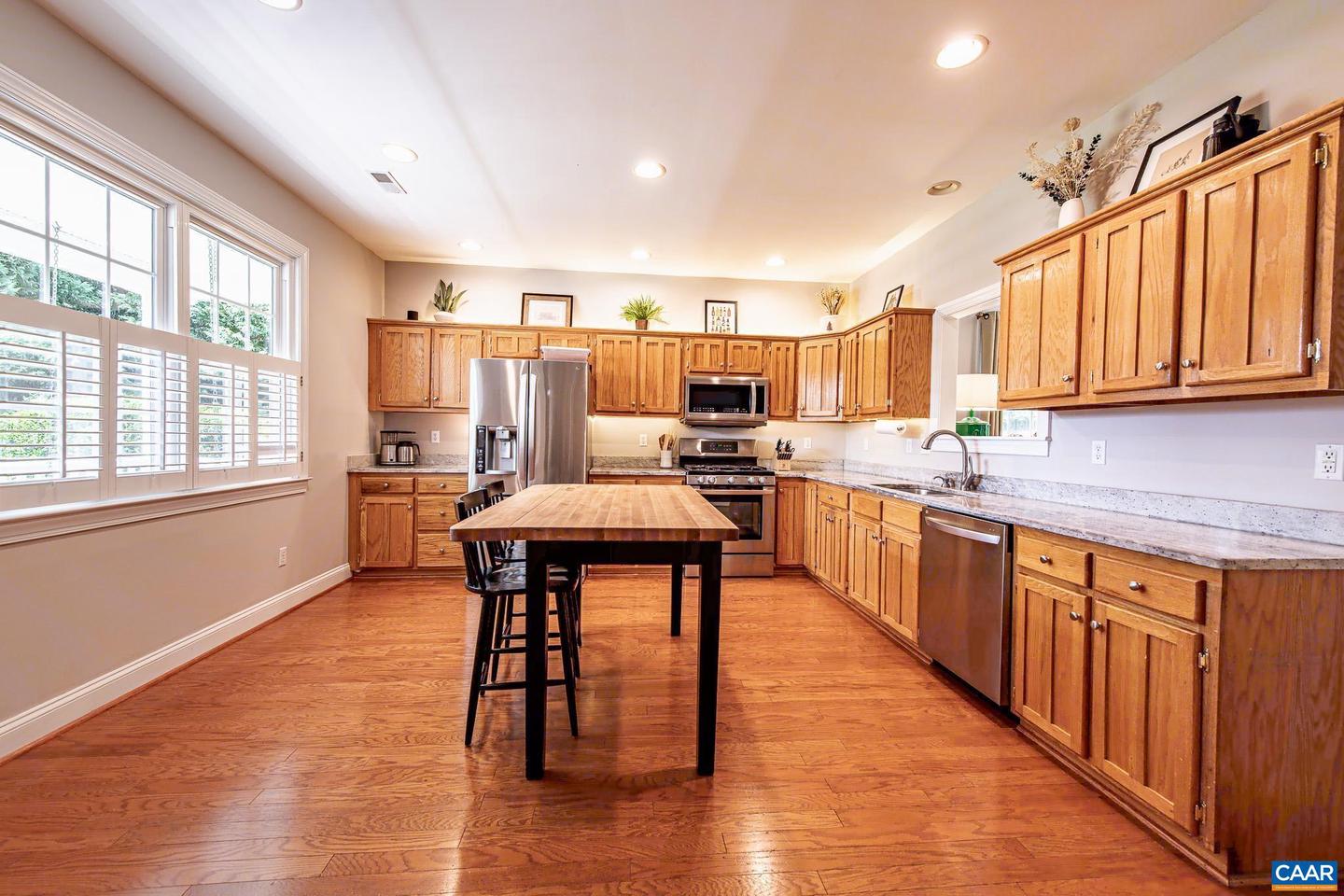 5301 LITTLE FOX LN, CHARLOTTESVILLE, Virginia 22903, 4 Bedrooms Bedrooms, ,2 BathroomsBathrooms,Residential,For sale,5301 LITTLE FOX LN,664879 MLS # 664879