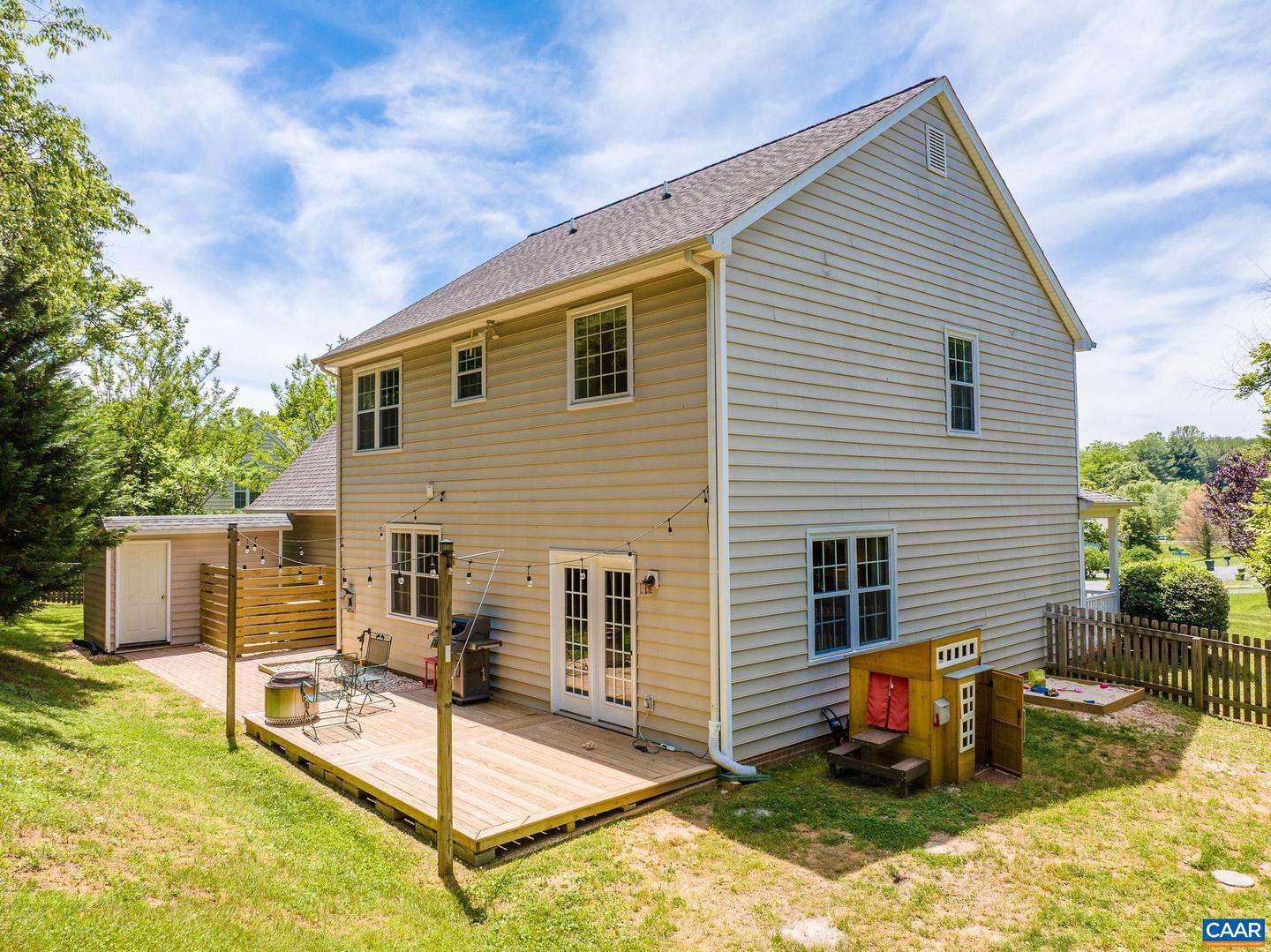 5301 LITTLE FOX LN, CHARLOTTESVILLE, Virginia 22903, 4 Bedrooms Bedrooms, ,2 BathroomsBathrooms,Residential,For sale,5301 LITTLE FOX LN,664879 MLS # 664879