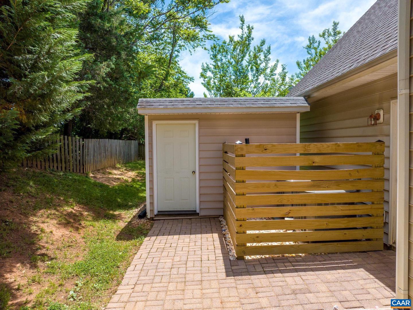 5301 LITTLE FOX LN, CHARLOTTESVILLE, Virginia 22903, 4 Bedrooms Bedrooms, ,2 BathroomsBathrooms,Residential,For sale,5301 LITTLE FOX LN,664879 MLS # 664879