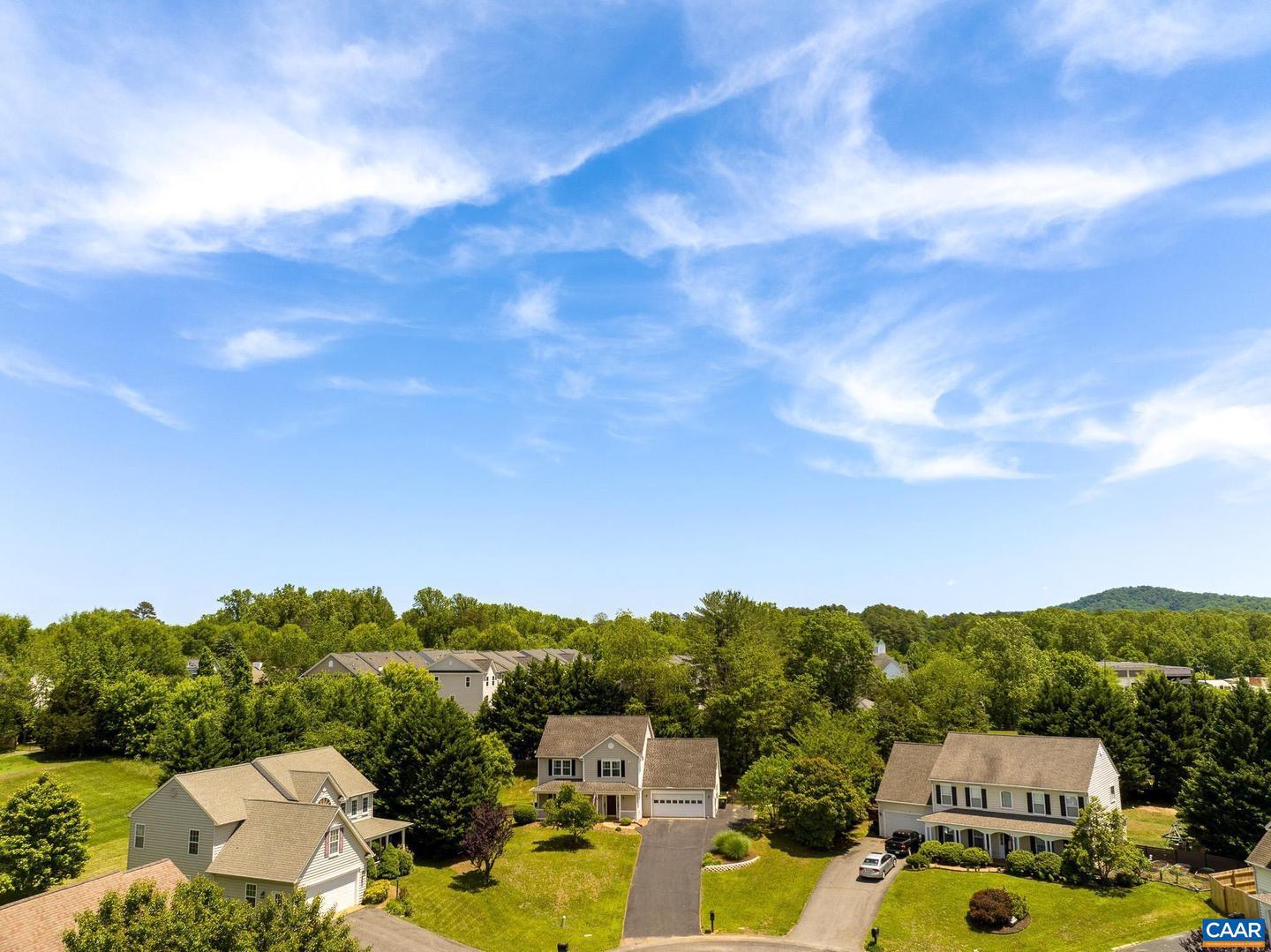 5301 LITTLE FOX LN, CHARLOTTESVILLE, Virginia 22903, 4 Bedrooms Bedrooms, ,2 BathroomsBathrooms,Residential,For sale,5301 LITTLE FOX LN,664879 MLS # 664879