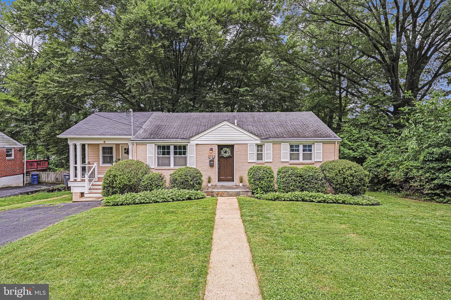 2722 WOODLEY PL, FALLS CHURCH, Virginia 22046, 4 Bedrooms Bedrooms, ,2 BathroomsBathrooms,Residential,For sale,2722 WOODLEY PL,VAFX2242806 MLS # VAFX2242806