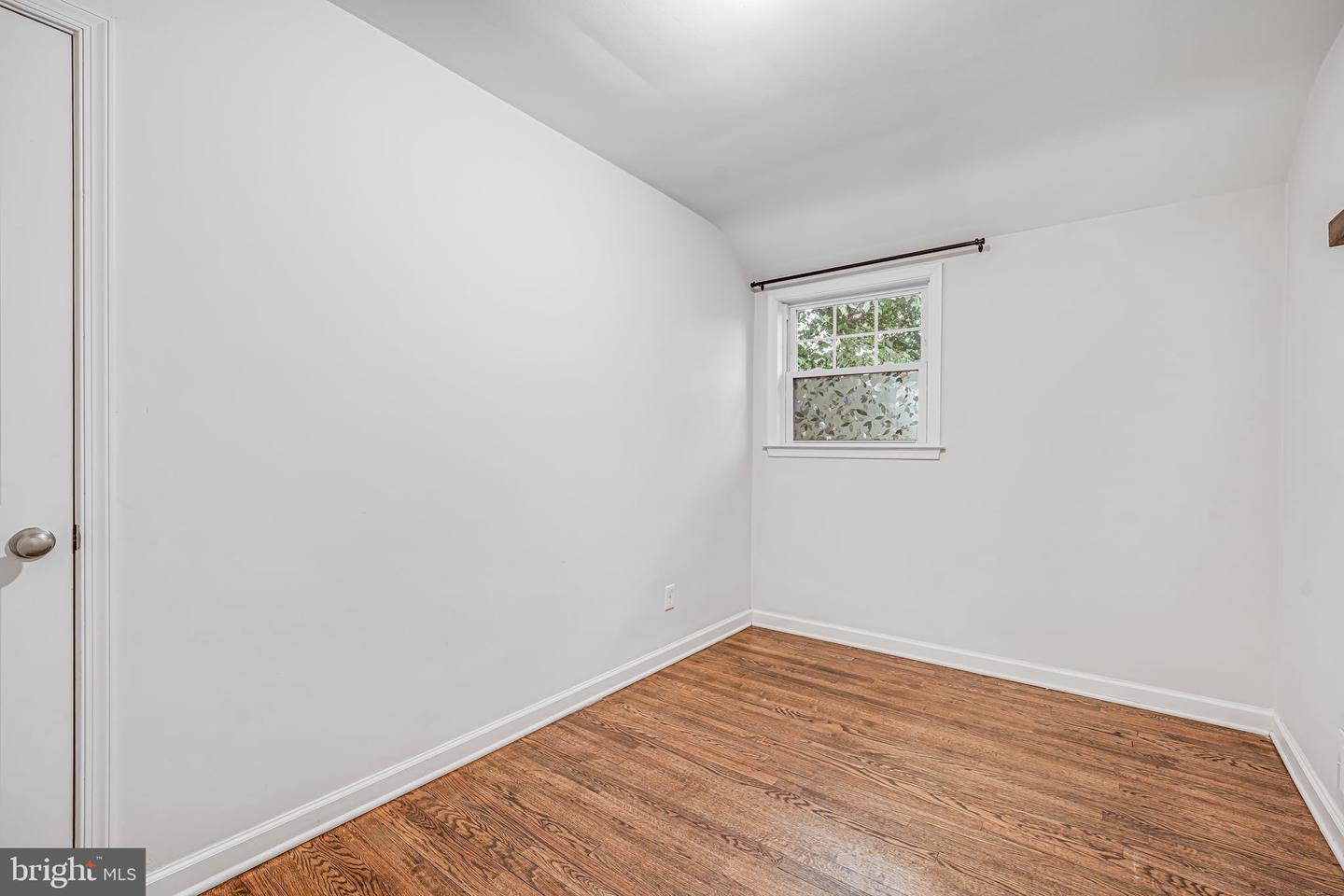 2722 WOODLEY PL, FALLS CHURCH, Virginia 22046, 4 Bedrooms Bedrooms, ,2 BathroomsBathrooms,Residential,For sale,2722 WOODLEY PL,VAFX2242806 MLS # VAFX2242806