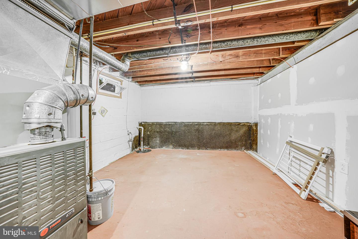 2722 WOODLEY PL, FALLS CHURCH, Virginia 22046, 4 Bedrooms Bedrooms, ,2 BathroomsBathrooms,Residential,For sale,2722 WOODLEY PL,VAFX2242806 MLS # VAFX2242806