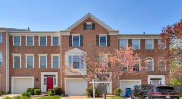 2749 CEDAR CROSSING LN, VIENNA, Virginia 22180, 3 Bedrooms Bedrooms, ,2 BathroomsBathrooms,Residential,For sale,2749 CEDAR CROSSING LN,VAFX2242808 MLS # VAFX2242808
