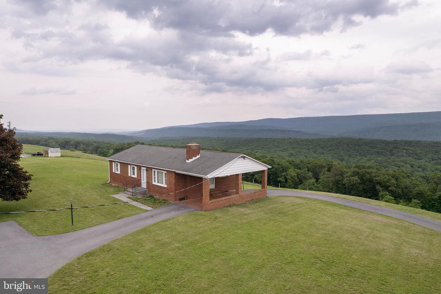 2725 CARPERS PIKE, GORE, Virginia 22637, 3 Bedrooms Bedrooms, ,2 BathroomsBathrooms,Residential,For sale,2725 CARPERS PIKE,VAFV2034372 MLS # VAFV2034372