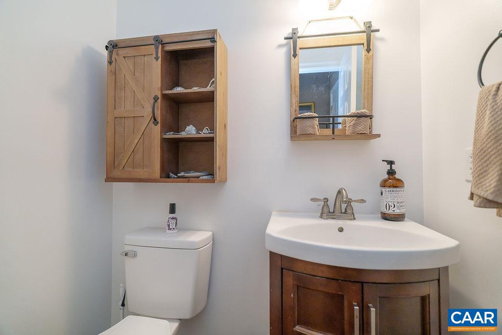 895 JEFFERSON DR, PALMYRA, Virginia 22963, 4 Bedrooms Bedrooms, ,2 BathroomsBathrooms,Residential,For sale,895 JEFFERSON DR,664886 MLS # 664886