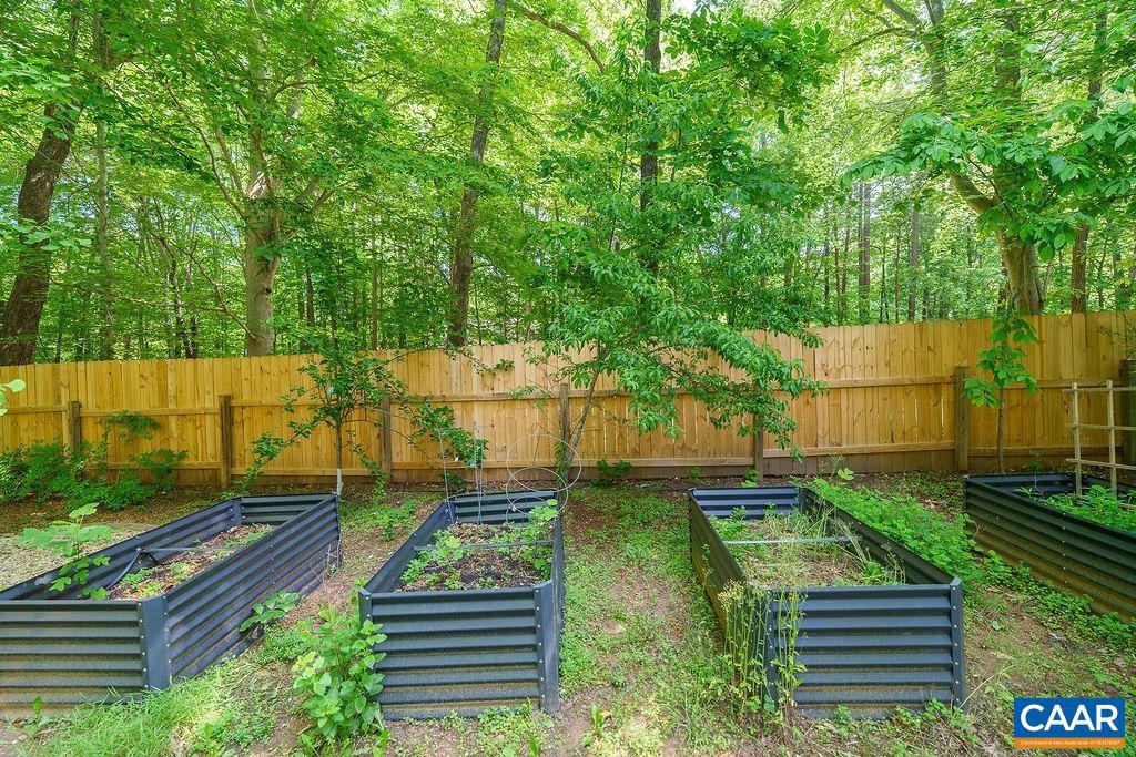895 JEFFERSON DR, PALMYRA, Virginia 22963, 4 Bedrooms Bedrooms, ,2 BathroomsBathrooms,Residential,For sale,895 JEFFERSON DR,664886 MLS # 664886