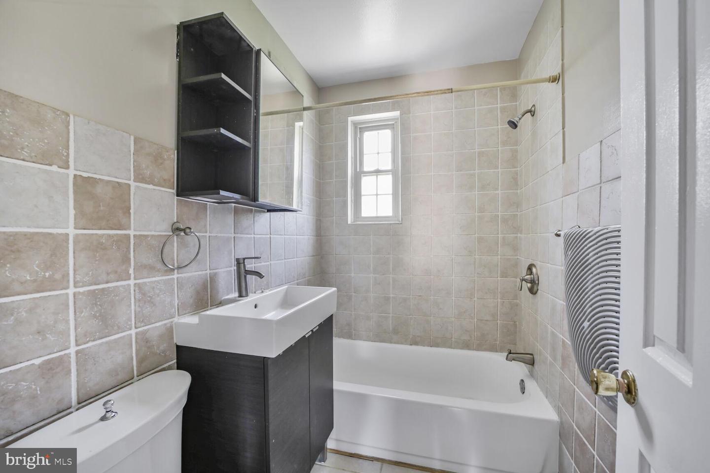 2019 38TH ST SE #B, WASHINGTON, District Of Columbia 20020, 2 Bedrooms Bedrooms, ,1 BathroomBathrooms,Residential,For sale,2019 38TH ST SE #B,DCDC2202190 MLS # DCDC2202190