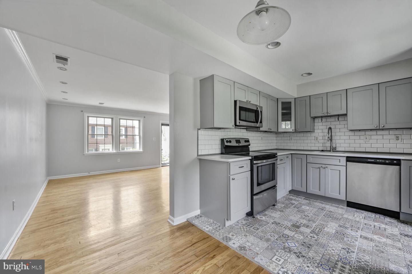 2019 38TH ST SE #B, WASHINGTON, District Of Columbia 20020, 2 Bedrooms Bedrooms, ,1 BathroomBathrooms,Residential,For sale,2019 38TH ST SE #B,DCDC2202190 MLS # DCDC2202190