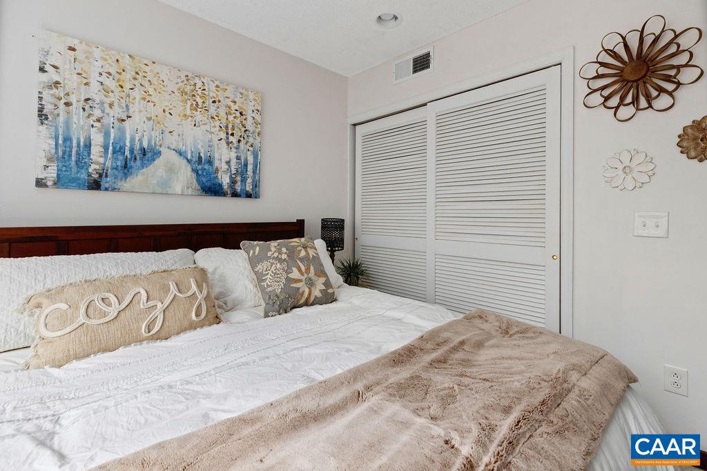 1403 HIGHLANDS CONDOS, WINTERGREEN RESORT, Virginia 22967, 2 Bedrooms Bedrooms, ,2 BathroomsBathrooms,Residential,For sale,1403 HIGHLANDS CONDOS,664893 MLS # 664893