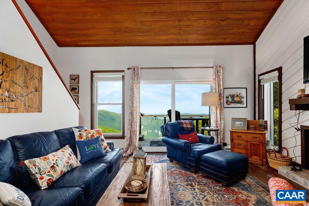 1403 HIGHLANDS CONDOS, WINTERGREEN RESORT, Virginia 22967, 2 Bedrooms Bedrooms, ,2 BathroomsBathrooms,Residential,For sale,1403 HIGHLANDS CONDOS,664893 MLS # 664893