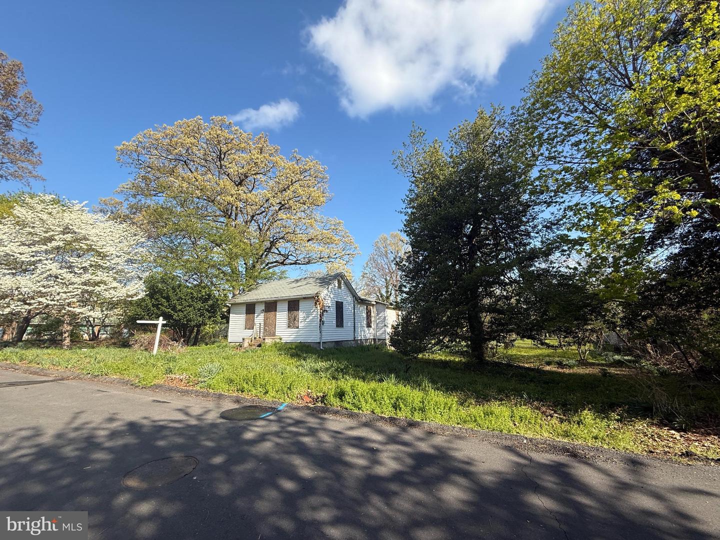 5941 4TH ST S, ARLINGTON, Virginia 22204, 2 Bedrooms Bedrooms, ,1 BathroomBathrooms,Residential,For sale,5941 4TH ST S,VAAR2058142 MLS # VAAR2058142