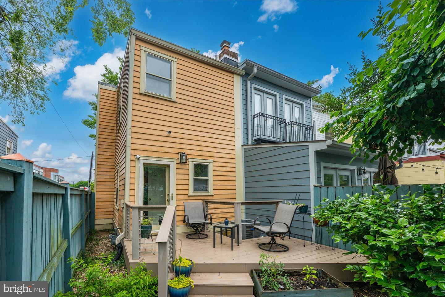 303 N WEST ST, ALEXANDRIA, Virginia 22314, 2 Bedrooms Bedrooms, ,2 BathroomsBathrooms,Residential,For sale,303 N WEST ST,VAAX2045658 MLS # VAAX2045658