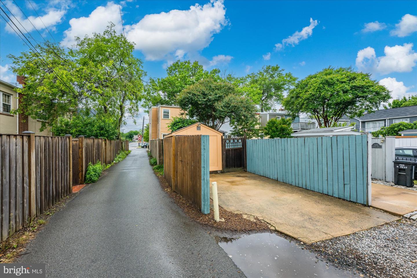 303 N WEST ST, ALEXANDRIA, Virginia 22314, 2 Bedrooms Bedrooms, ,2 BathroomsBathrooms,Residential,For sale,303 N WEST ST,VAAX2045658 MLS # VAAX2045658