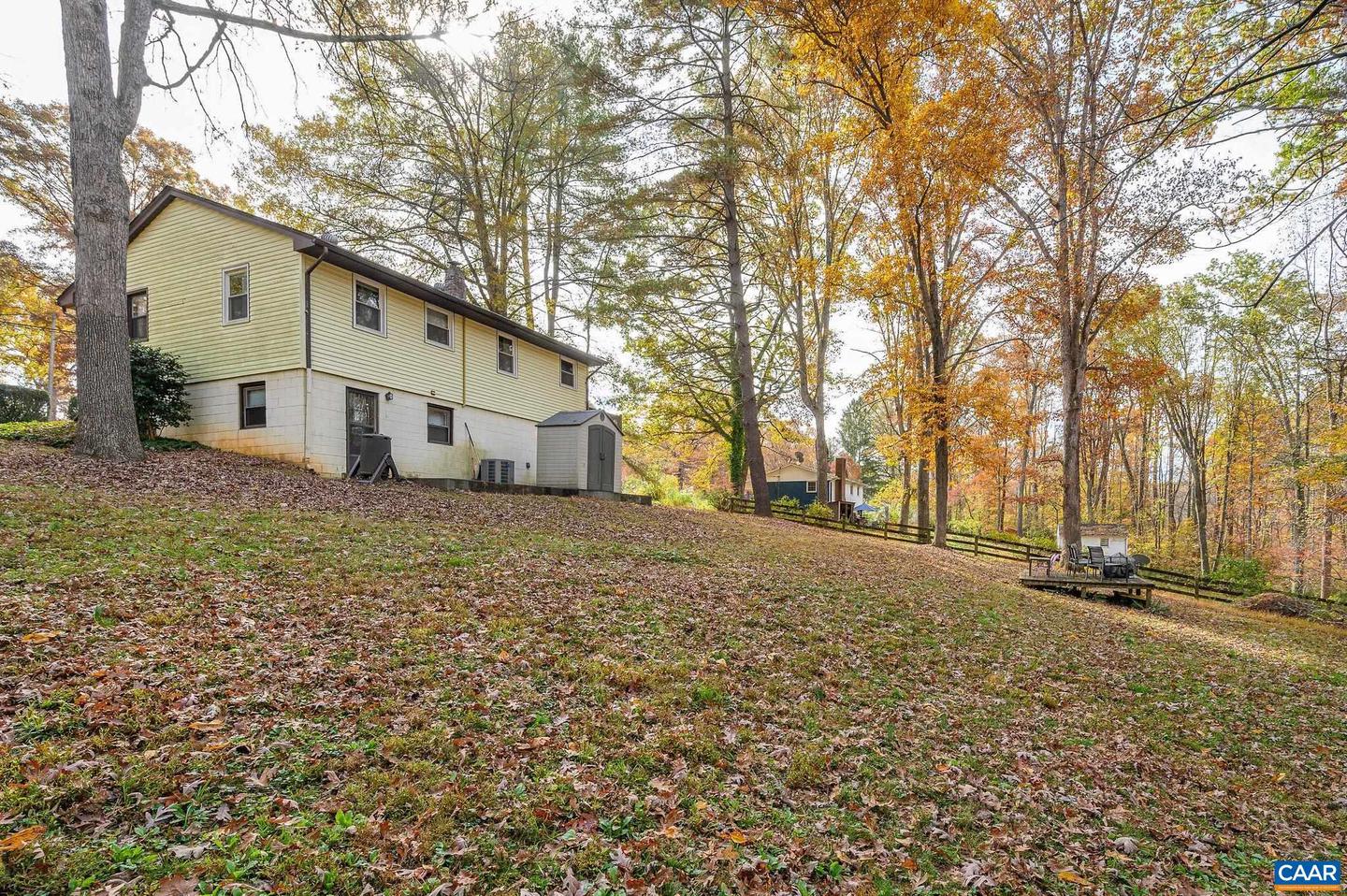1208 OAK HILL DR, CHARLOTTESVILLE, Virginia 22902, 3 Bedrooms Bedrooms, ,2 BathroomsBathrooms,Residential,For sale,1208 OAK HILL DR,664894 MLS # 664894
