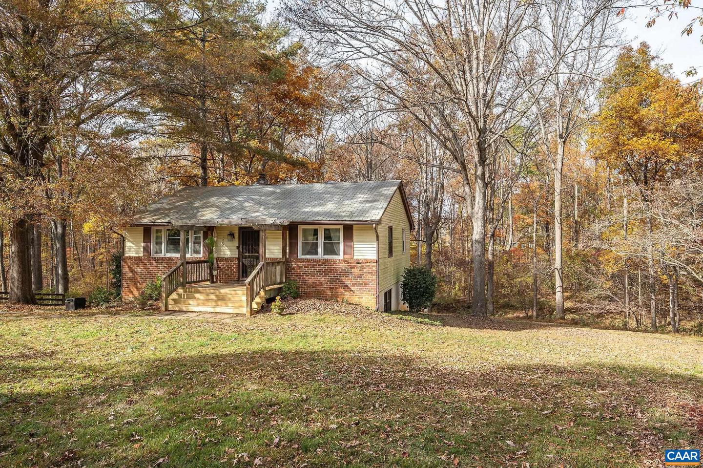 1208 OAK HILL DR, CHARLOTTESVILLE, Virginia 22902, 3 Bedrooms Bedrooms, ,2 BathroomsBathrooms,Residential,For sale,1208 OAK HILL DR,664894 MLS # 664894