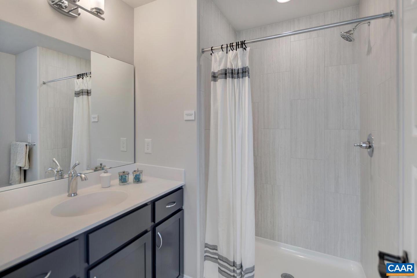 33 A ASHLIN COVE, CHARLOTTESVILLE, Virginia 22901, 4 Bedrooms Bedrooms, ,4 BathroomsBathrooms,Residential,For sale,33 A ASHLIN COVE,664898 MLS # 664898
