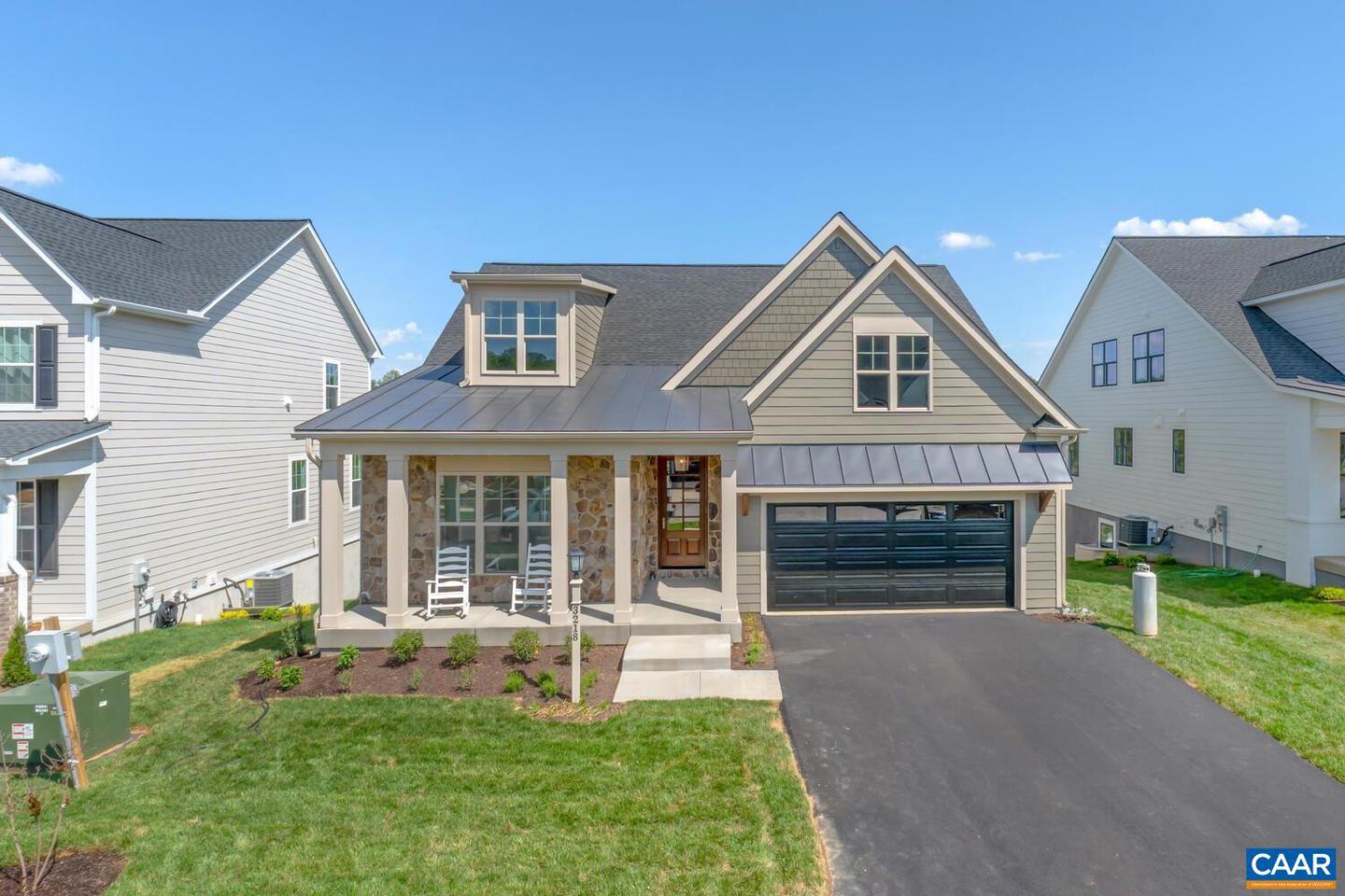 34 A ASHLIN COVE, CHARLOTTESVILLE, Virginia 22901, 3 Bedrooms Bedrooms, ,2 BathroomsBathrooms,Residential,For sale,34 A ASHLIN COVE,664899 MLS # 664899