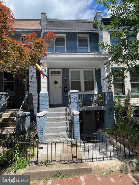 906 I ST SE #2, WASHINGTON, District Of Columbia 20003, 3 Bedrooms Bedrooms, ,1 BathroomBathrooms,Residential,For sale,906 I ST SE #2,DCDC2202236 MLS # DCDC2202236