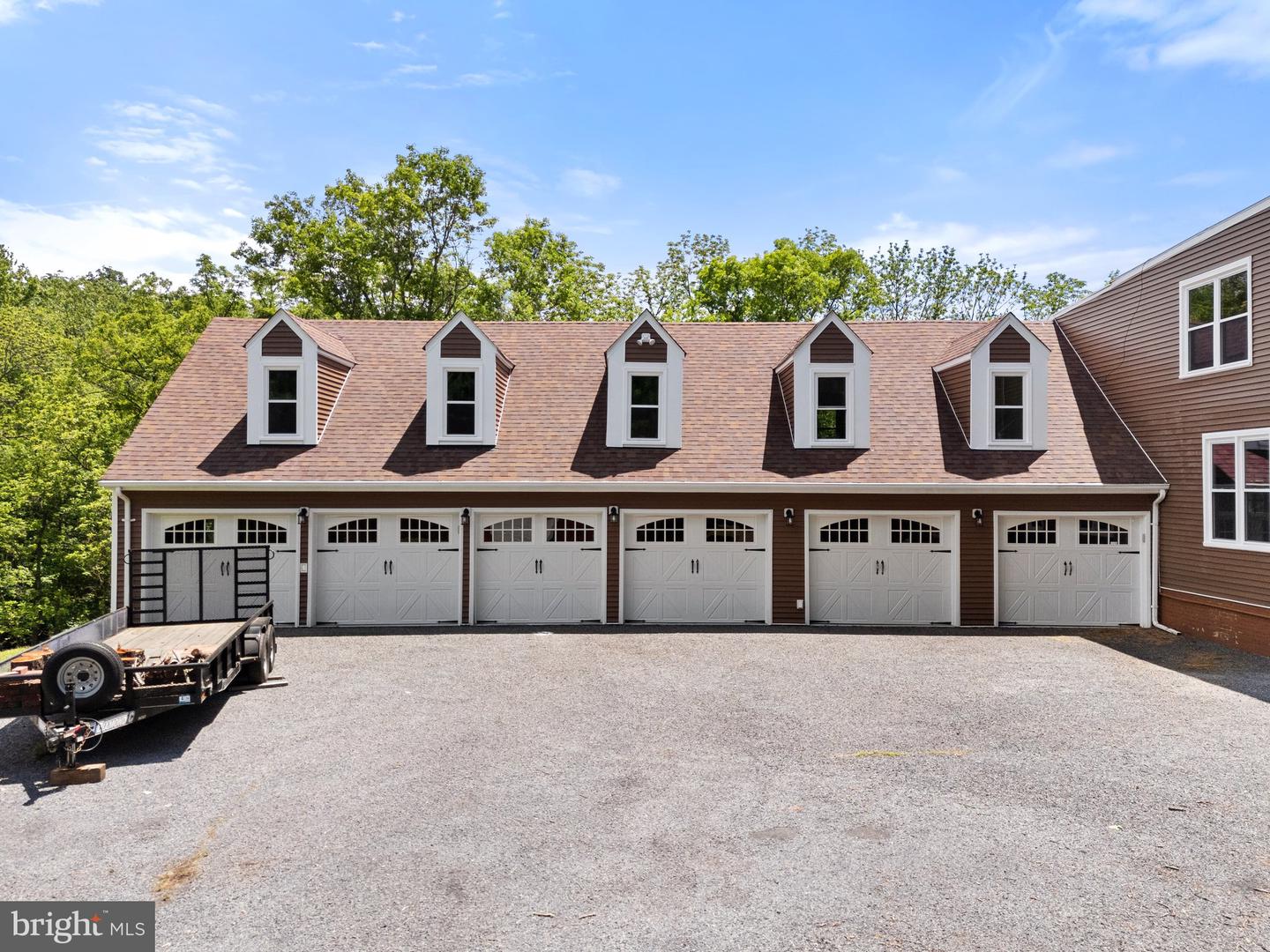 23424 SALLY MILL RD, MIDDLEBURG, Virginia 20117, 4 Bedrooms Bedrooms, ,4 BathroomsBathrooms,Residential,For sale,23424 SALLY MILL RD,VALO2097656 MLS # VALO2097656