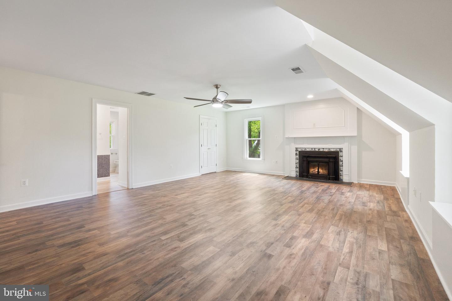 23424 SALLY MILL RD, MIDDLEBURG, Virginia 20117, 4 Bedrooms Bedrooms, ,4 BathroomsBathrooms,Residential,For sale,23424 SALLY MILL RD,VALO2097656 MLS # VALO2097656